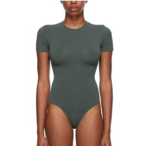 SKIMS Cotton Jersey T-Shirt Bodysuit in LIMITED EDITION Deep Sea Green Size XS